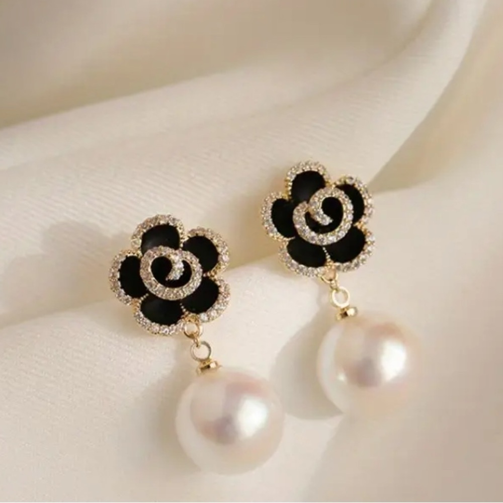 Floral Pearl Drop Fashion Earrings